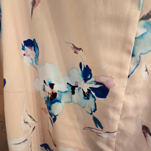 Lane Bryant Size 28 Pink Floral Shirt - Picture 6 of 7